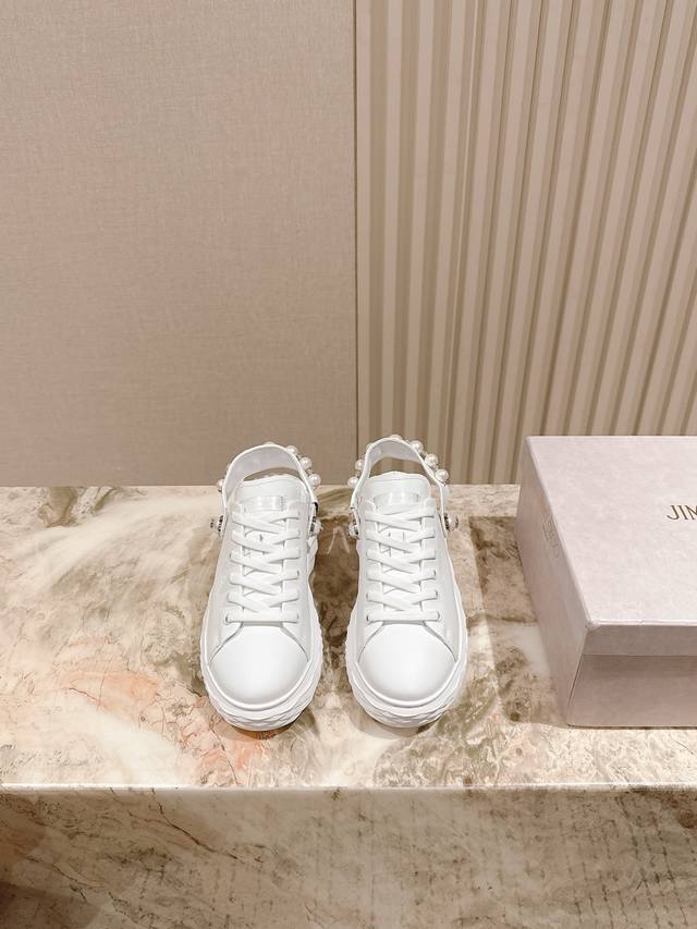 Two-Wear 225 Jimmy Choo*'s latest casual shoes, a flagship collection! Shopping