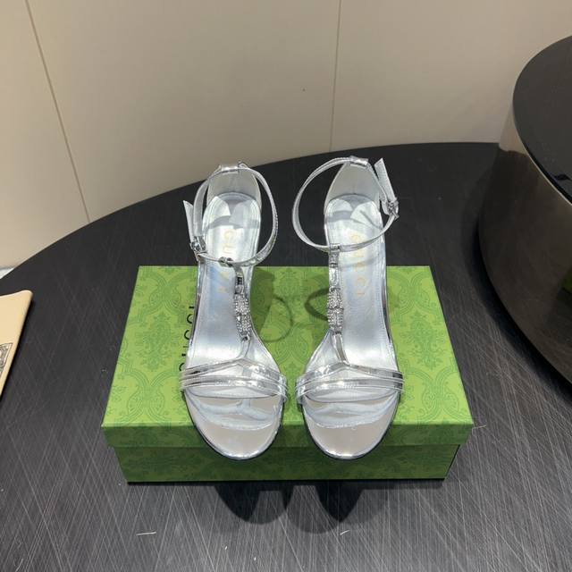 Factory: Exclusive top version G*Ucci Gucci 2025Vs spring and summer latest hit