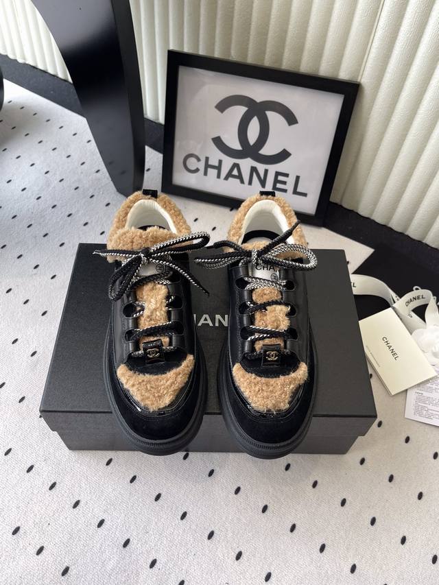 Chanel's new thick-soled sneakers, top-of-the-line, authentic, one-to-one replic
