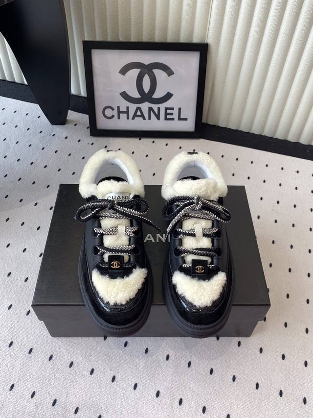 Chanel's new thick-soled sneakers, top edition 0, early spring new double C squa