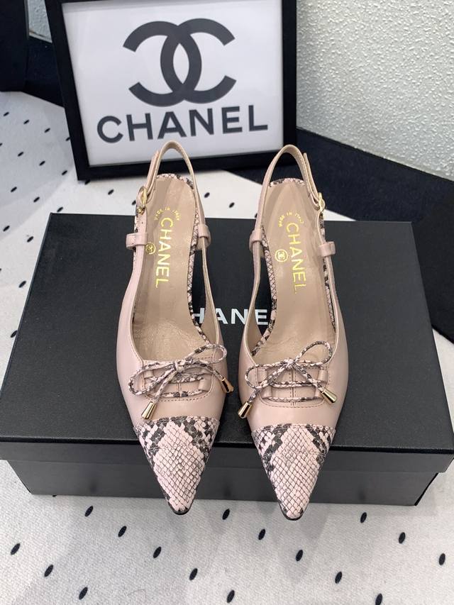 Chanel's new high-end bow sandals are now available. They're exquisitely elegan