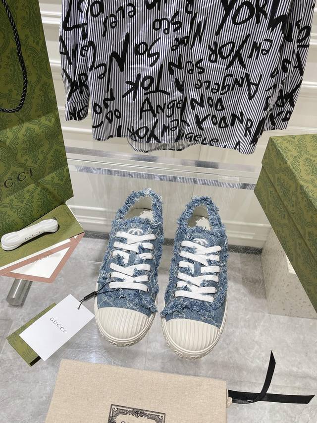 Factory Gucci 224 early spring new denim blue canvas shoes couple style spring