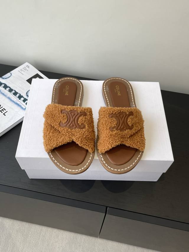 Celine Celine 25Ss new Arc de Triomphe British style flat-soled micro-logo wool