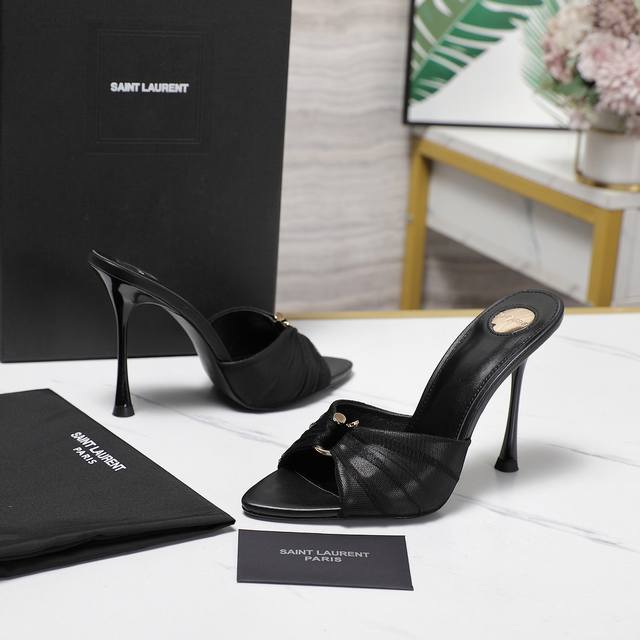 High Edition # Saint Laurent's sexy high-heeled sandals and slippers are made fo