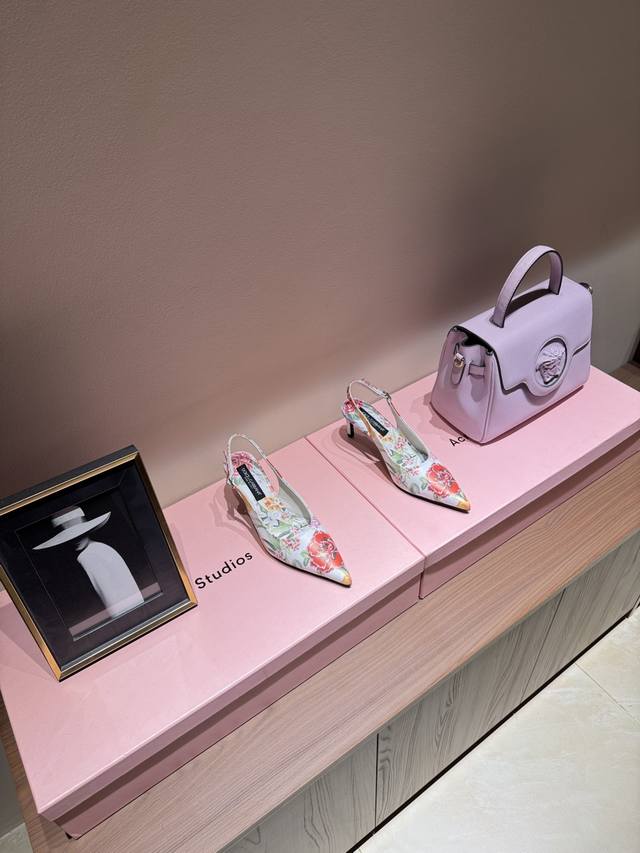 Dolce&Gabbana's stunning retro denim print bow-decorated high heels Dolce&Gabban