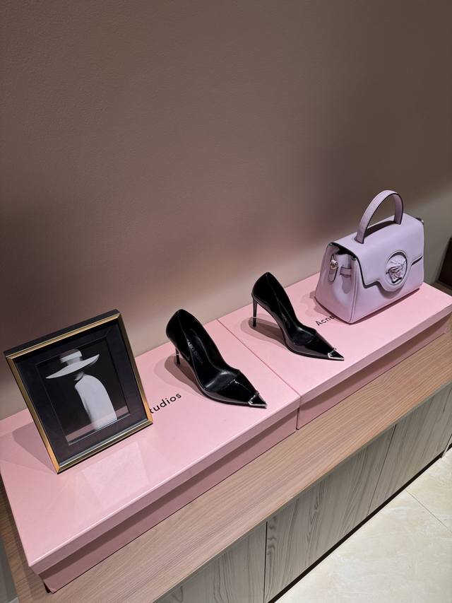 Taro Ishida black patent leather, silver-decorated black agate Extremely thin hi