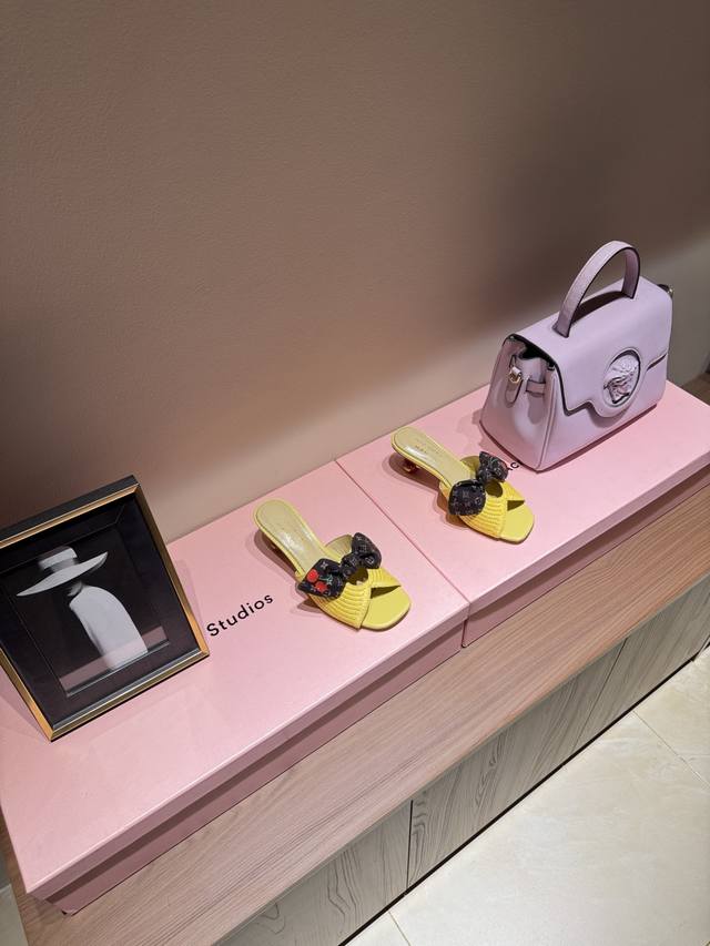 L*V Donkey Brand 25Ss Spring/Summer New Arrival: Cherry Series Cherry Heel Slipp