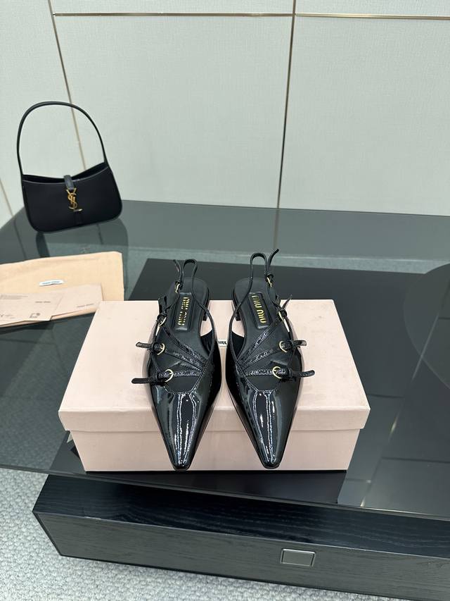Miu Miu25 Spring/Summer hottest shoes, the same ones Zhang Yuanying wore on the