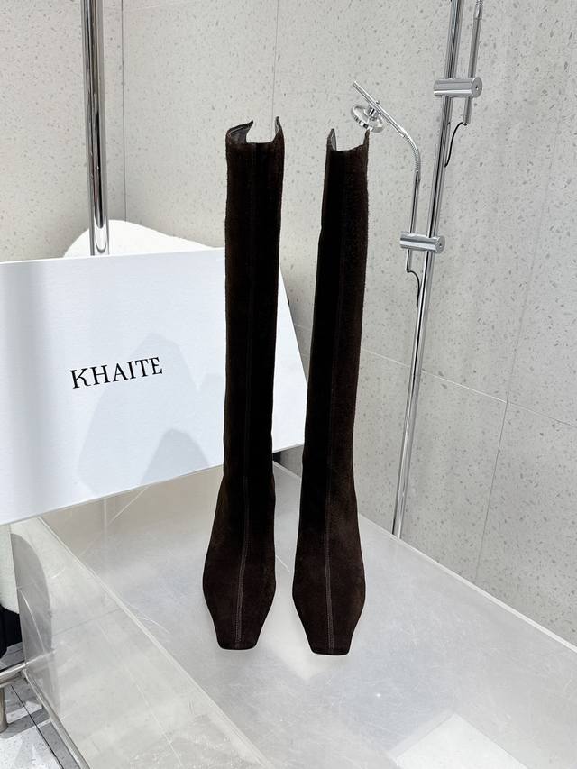 Top-quality Khaite 25Ss new square-toe boots, simple and versatile! The Khaite b