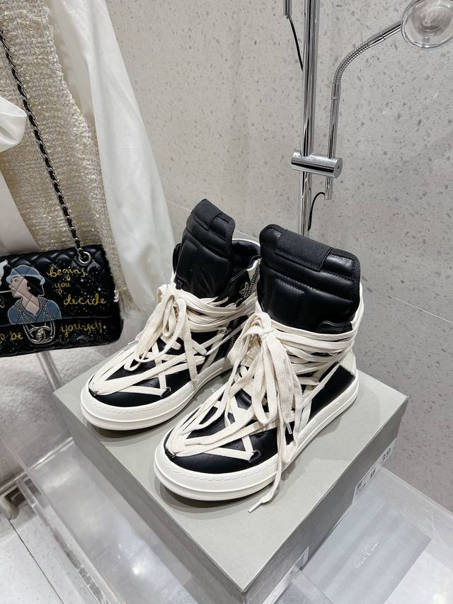 Factory leather surface Rick Owens Owens 24Ss new couple's motorcycle boots lace