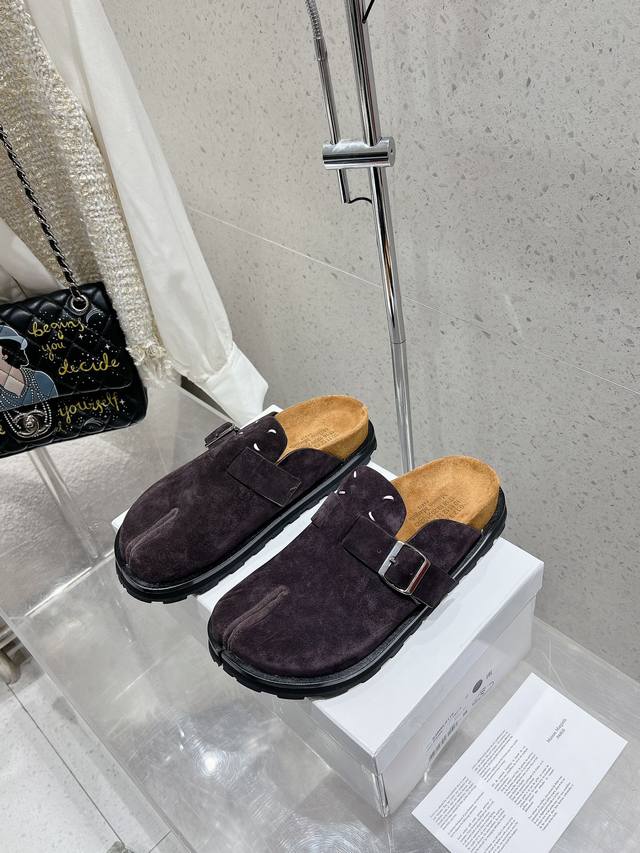 Maisonmargiela Mm6 Birkenstock slippers A fashion item not to be missed Simple a