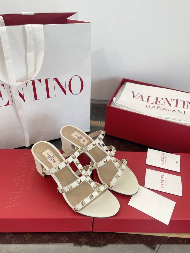 Dongguan-made Valentino rivet high heels series