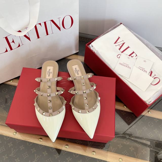 Dongguan-made Valentino pointed-toe flat shoes series