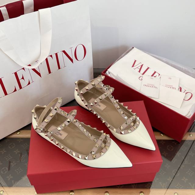 Dongguan-made Valentino pointed high heels series | Sandals Original purchase, p