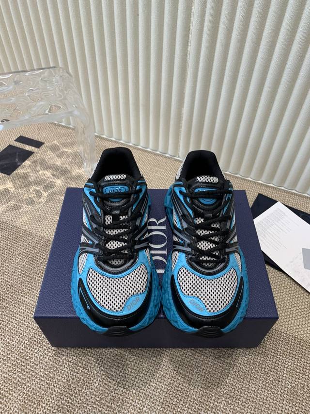 Dior Kawa Dior 2025Ss casual sneakers reinterpret the running shoe with Dior's h
