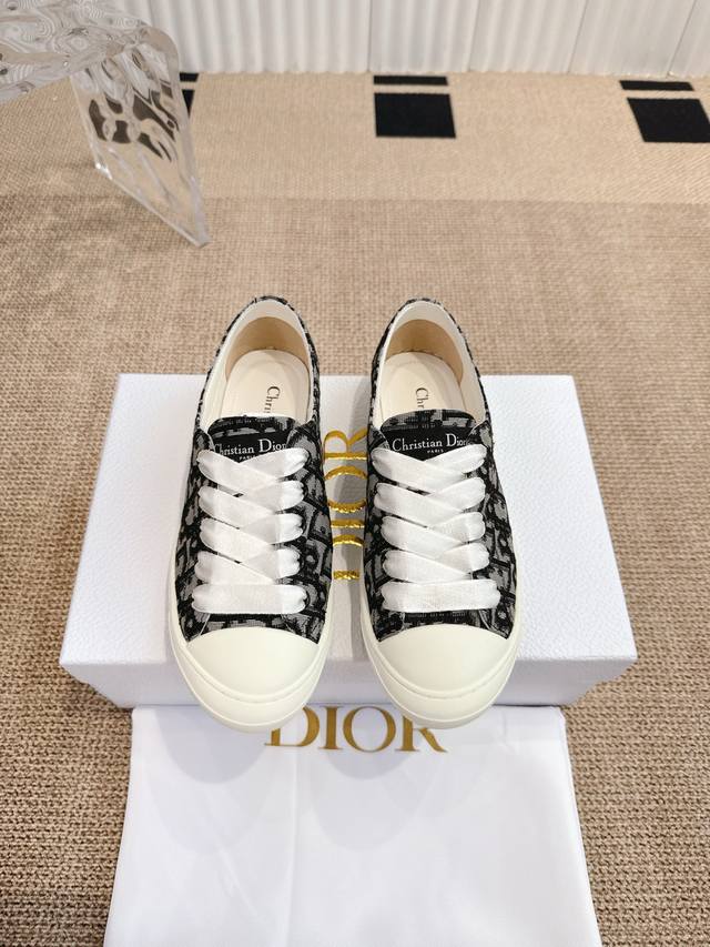 Dior Lucky Sneakers New to the Fall 2025 collection, these Dior Lucky sneakers e
