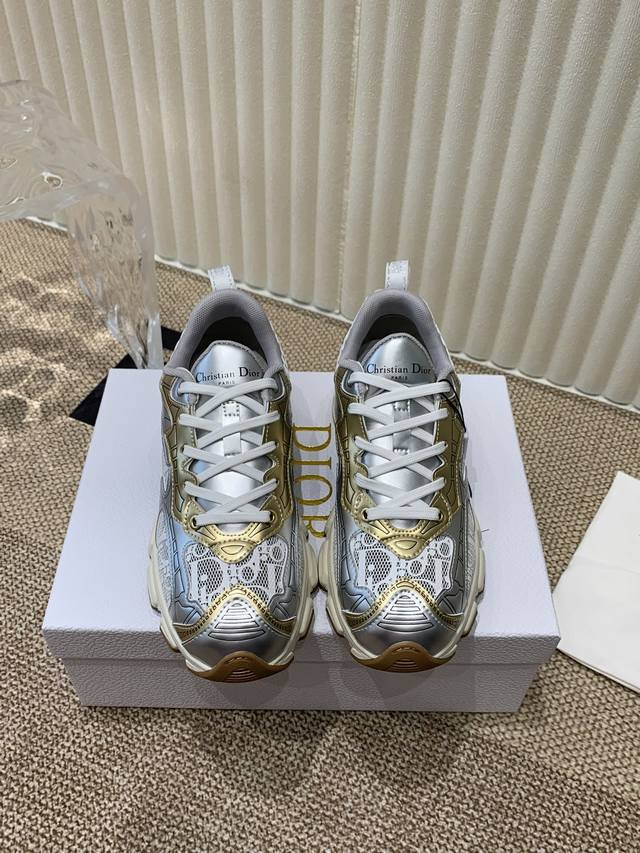 Dior Dior Vibe sneakers The official website of Dior has updated the new pattern