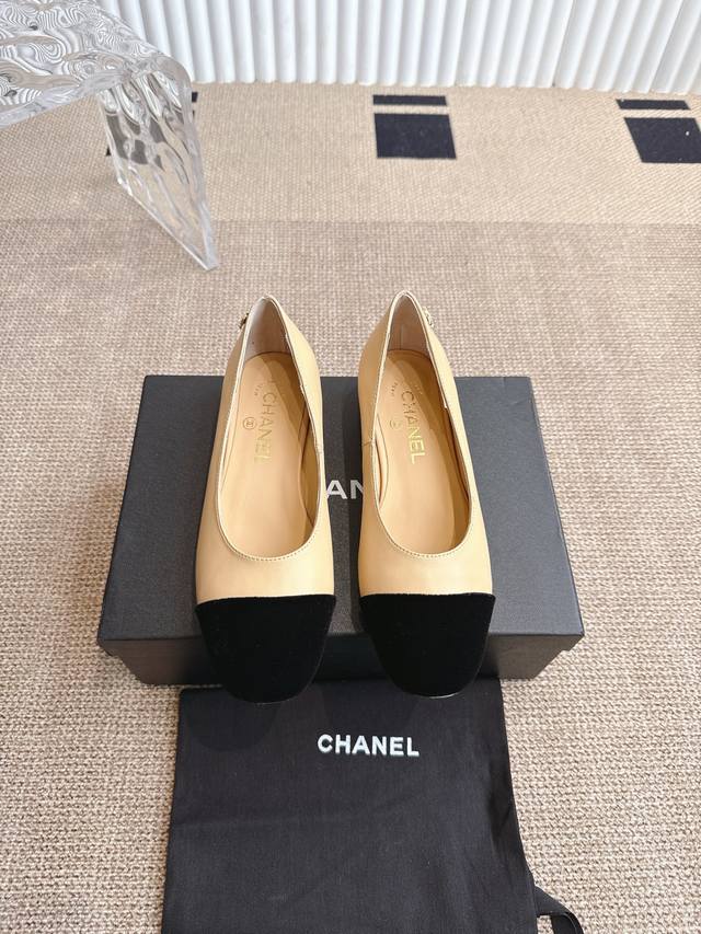 Chanel 25Ss Spring/Summer Mary Jane Shoes I was captivated at first sight! Style