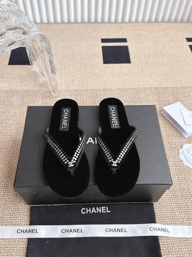 Chanel Little Pearl Flip-Flops Flip-flops are a summer staple! Simple flip-flops