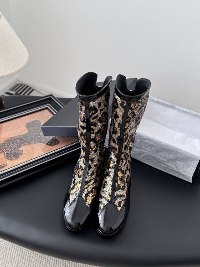 Chanel 25A High-end Handcrafted Series Ankle Boots New models are on sale first