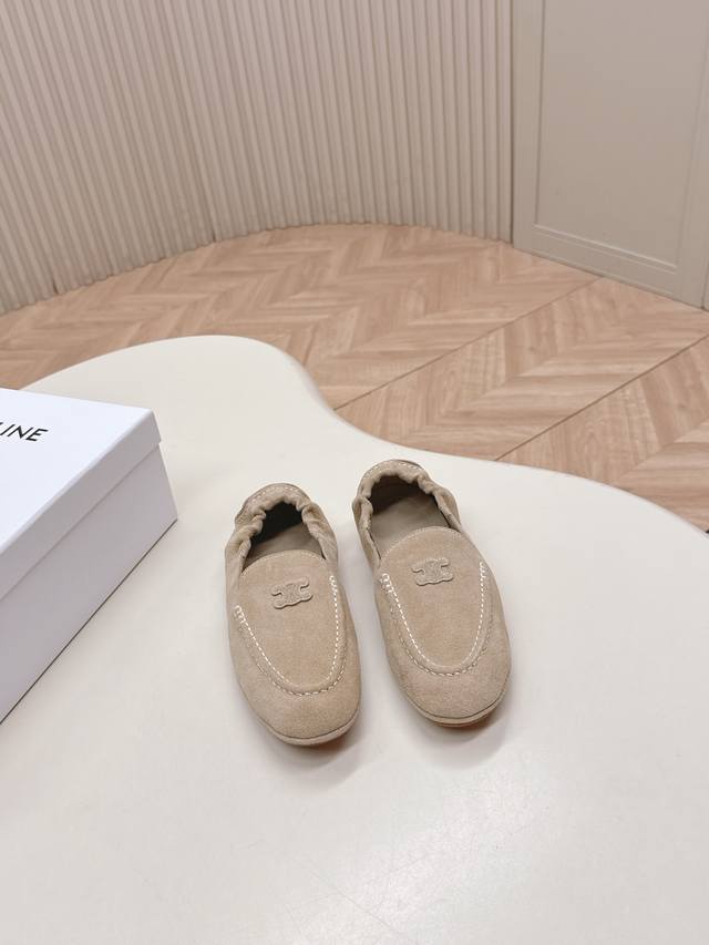 Celine 25Ss new slip-on super comfortable loafers This year's must-have Celine l