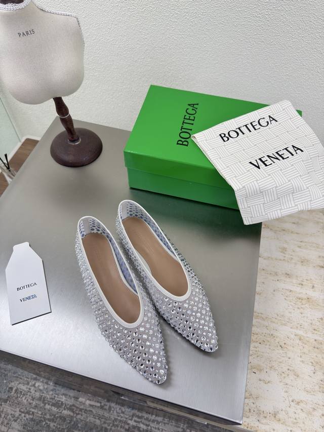 Flat-soled mesh diamond Bv women's Sofia deep-cut flat-soled mesh diamond white