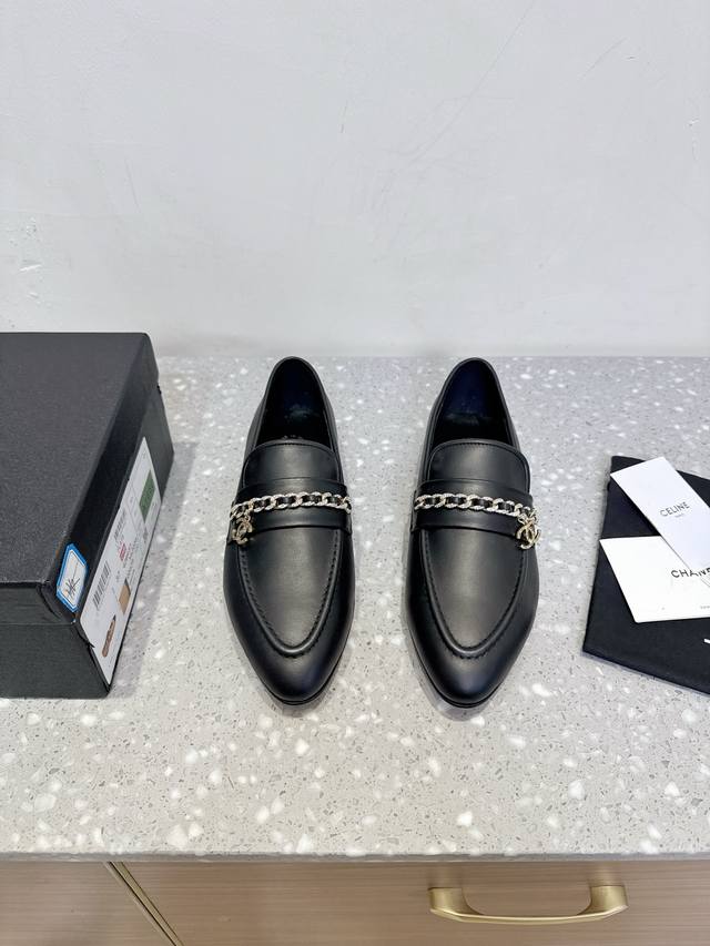 Chanel Xiao Chanel 25Ss autumn and winter new chain buckle single shoes loafers
