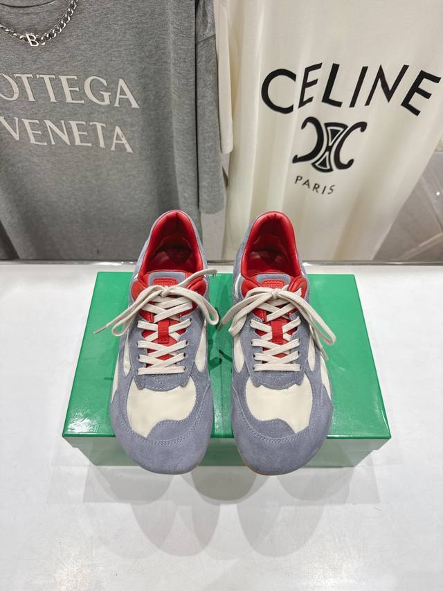 Ladies' and Men's *Latest couple's sneakers Bv's newly upgraded Orbit designer