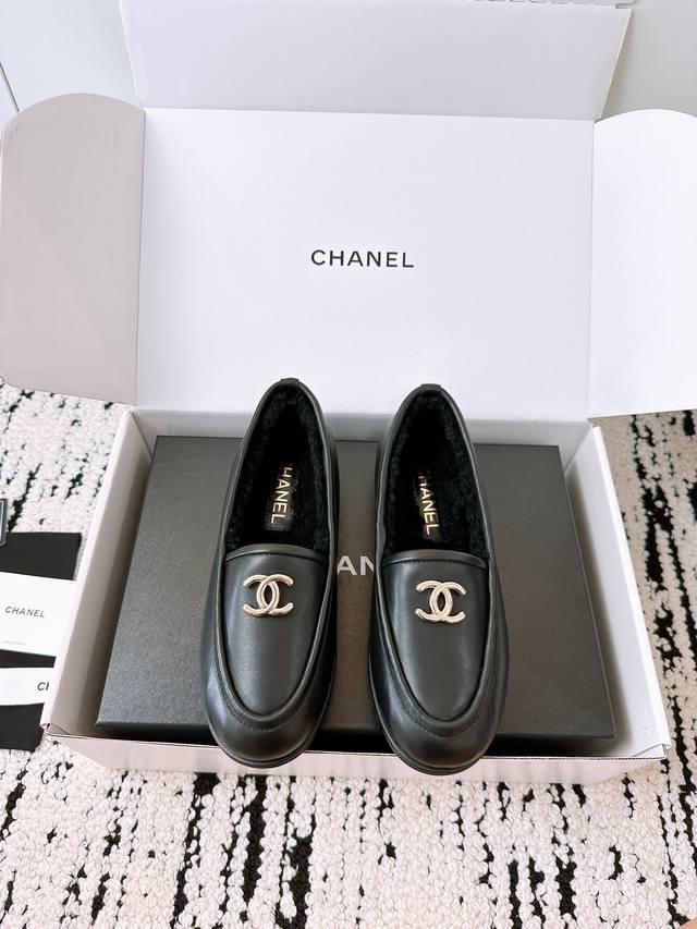Top version Double C autumn and winter Teddy fur shoes loafers I was attracted b