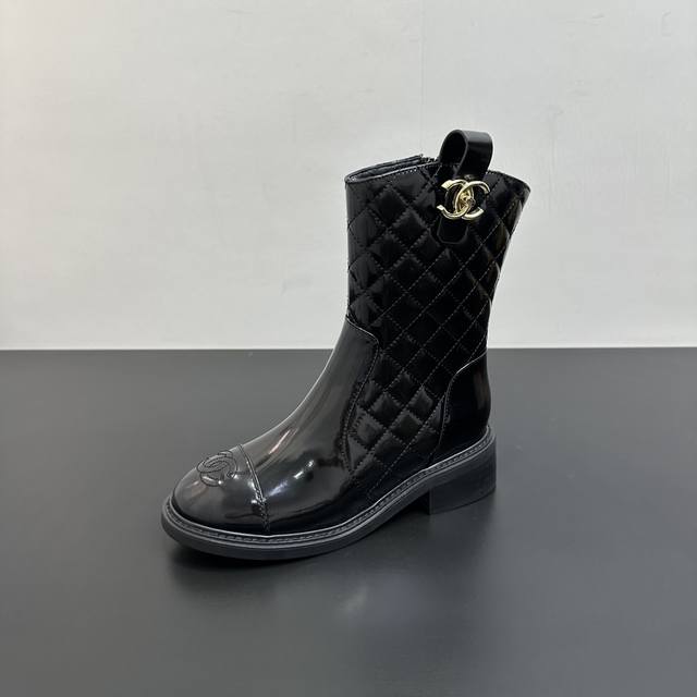 Chanel Autumn/Winter 25 new round-toed embroidered diamond-patterned inner zippe