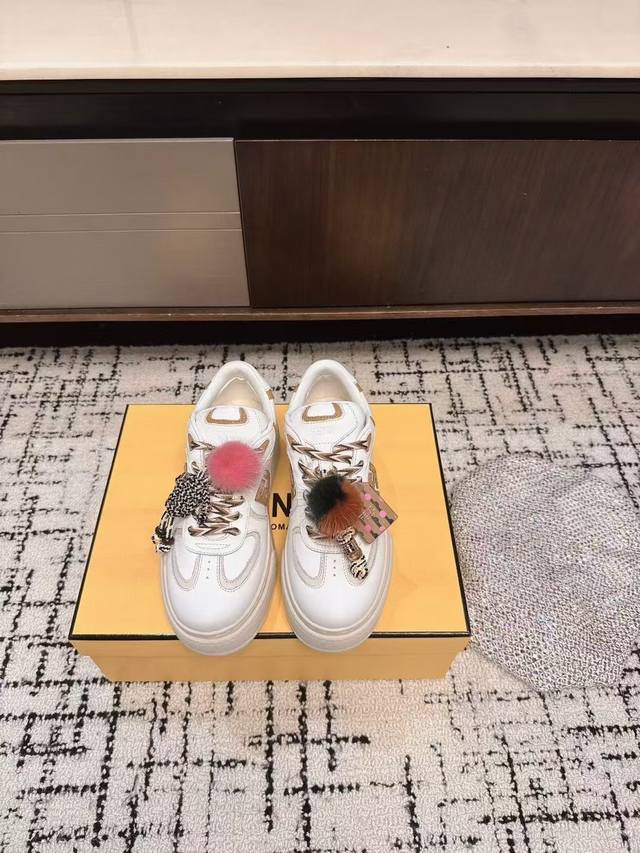 Fendi 25Ss thick-soled Match series couple's casual sneakers DDD. Originally pur