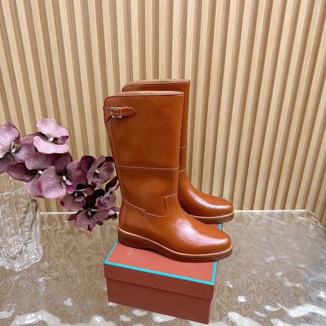 Top-of-the-line Loro Piana L Wf new retro slip-on Martin boots 470 DDD. More tha