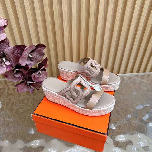 New color Top version Sandals Wedge Hemers Ss Herm