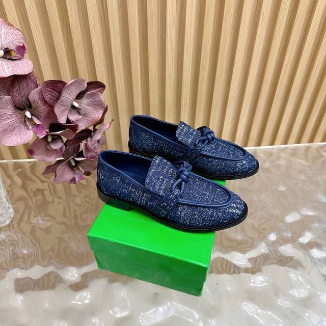 Bottega Venet* leather braided buckle, women's Astaire loafers in the latest col