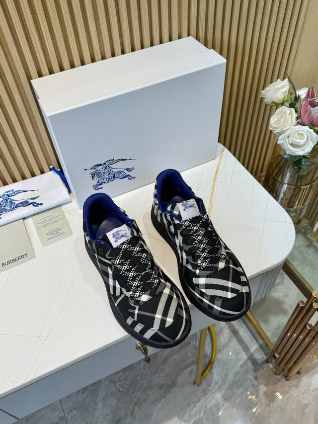 Burberry's hottest new style is here! After three years, the classic check retu