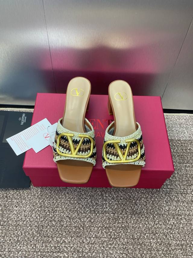 Factory P price P Valentino 2025 Spring and Summer Series New Flat Women's Shoes