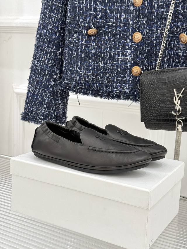 Factory Price: Celine's new 25W Arc de Triomphe Suede Loafers. With their uniqu