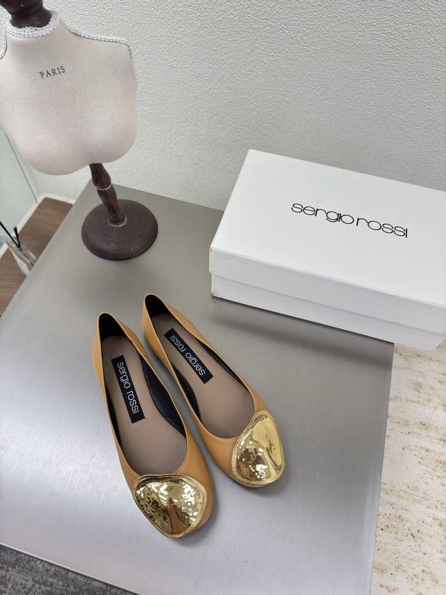 Flat-soled, gold-buckled Sergio Rossi shoes. DDD. Sr. Diani's latest collection.