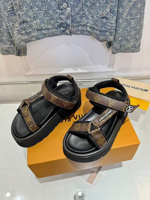 Lv Sandals, the latest high-end, fashionable, versatile sandals from Lv.com for