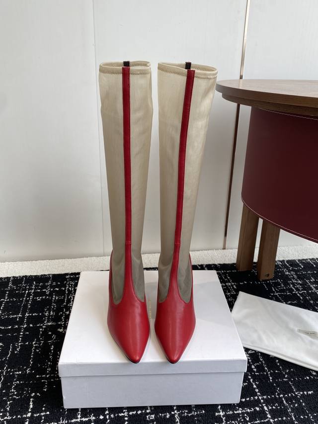 Shopping-level short boots and high boots The Row 2025 minimalist luxury is once