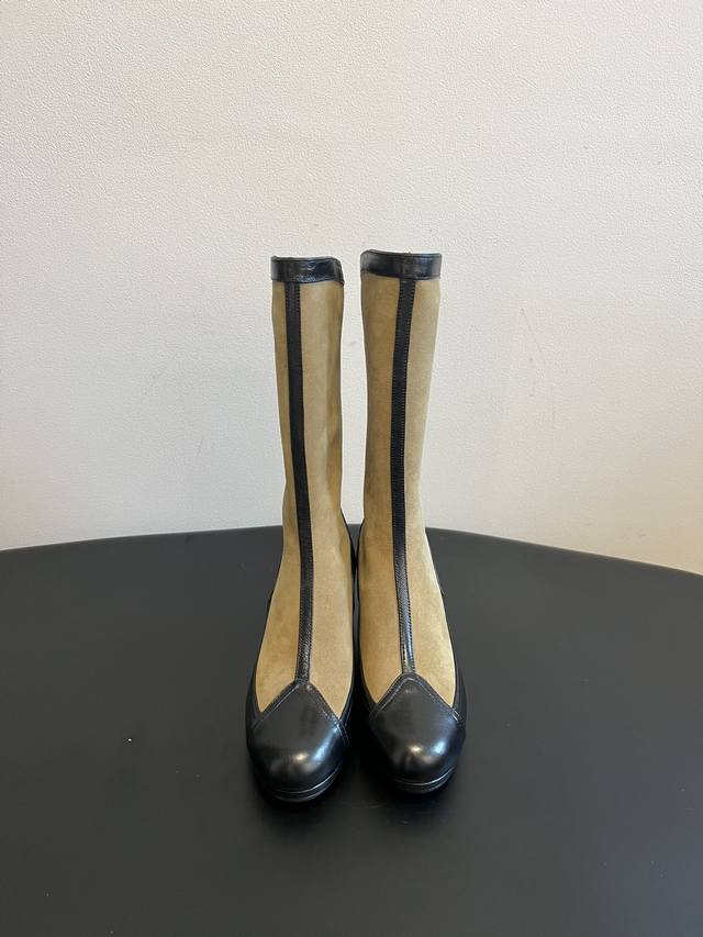 Top quality Chane* 25Ss new and popular round-toe heeled martin boots DDD. Super