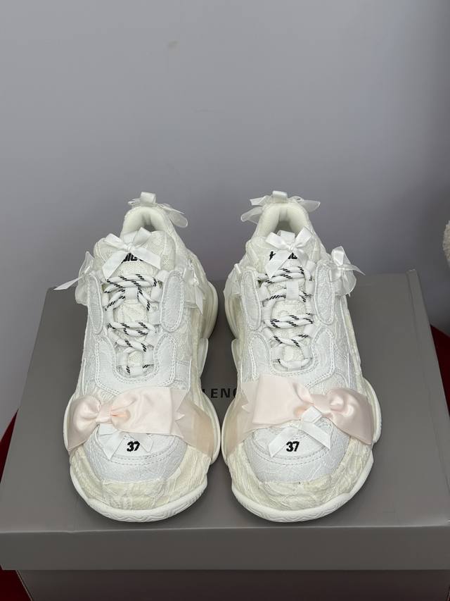 Top quality Balenciaga Ss25 New Arrival~ New bow-knot dad shoes Lace ribbon bow