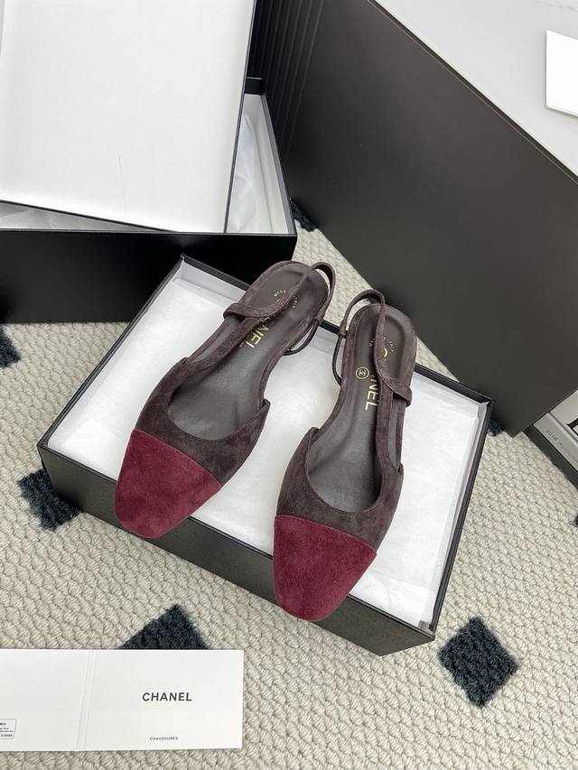 Top-of-the-line Chanel classic Slingback ballet flats. Just like Coco Chanel sai