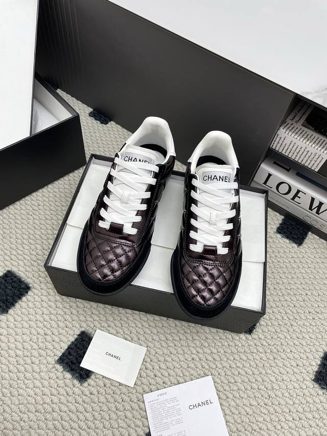 Top-of-the-line Chanel* Chanel C's new 2025 Spring/Summer quilted lambskin sneak