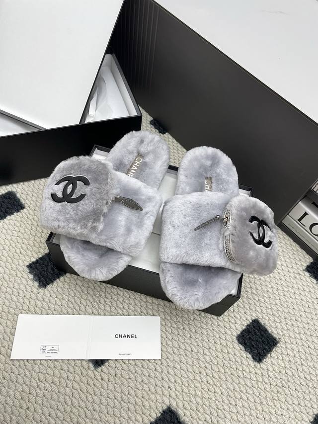 Chane*25S New Autumn/Winter Double C Furry Slippers Who says winter has to be bu
