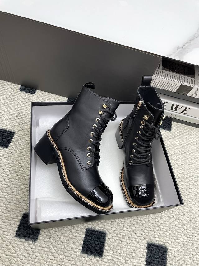 Chanel 2025 Autumn and Winter New Chain Chunky Heel Side Zipper Ankle Boots Chan