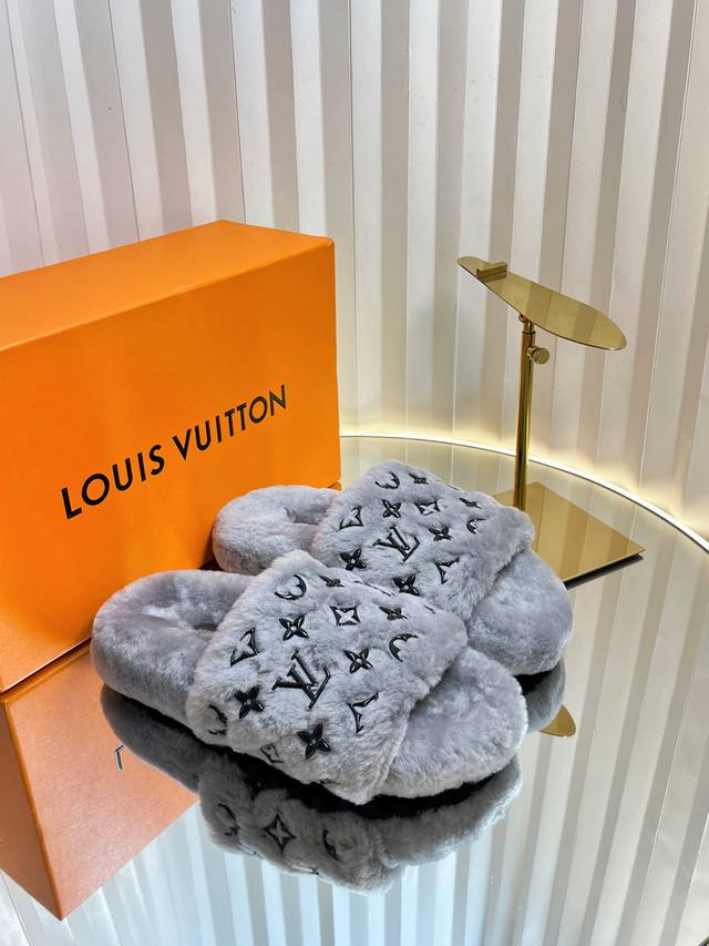 Louis Vuitton 2025 new wool slippers, fine and soft wool DDD, made of top qualit