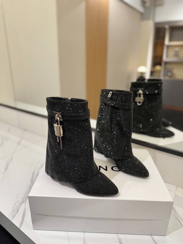 Counter-grade authentic custom version Givenchy0 new small diamond high-heeled s