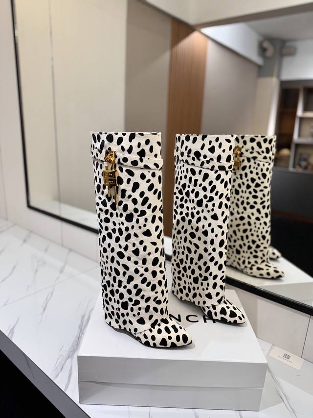 Counter genuine custom version Givenchy0 new high-heeled boots, the highest vers