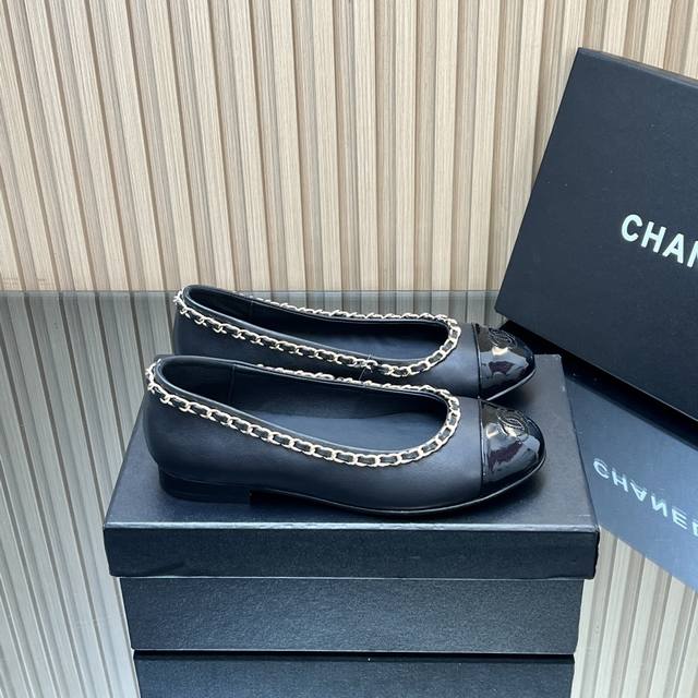 Factory Price Chanel 25K new chain double C block heel shoes DDD. Perfect with